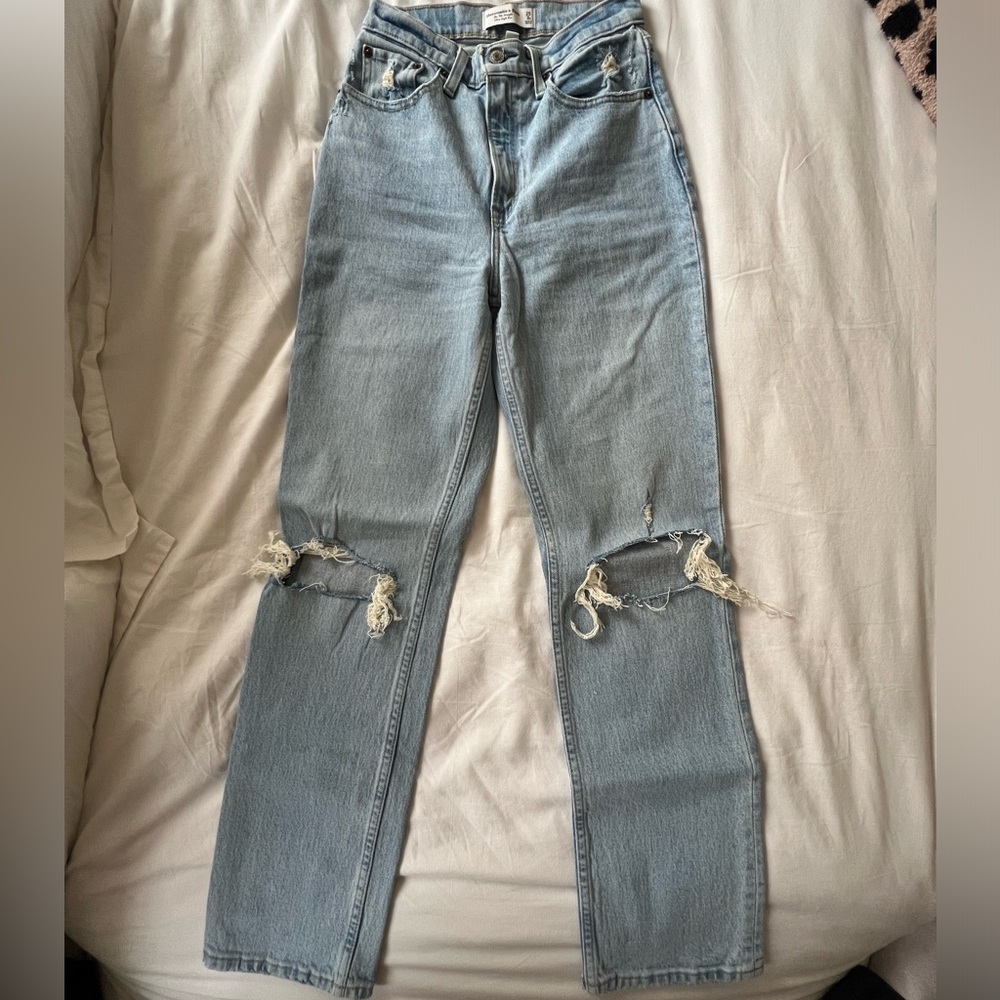 Abercrombie & Fitch Curve Love 90’s Ultra High Rise Straight Jeans